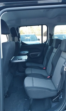 Toyota Proace City Verso cena 147000 przebieg: 4, rok produkcji 2023 z Międzybórz małe 191